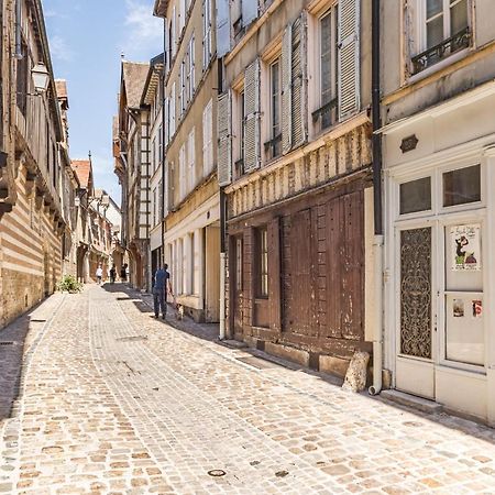 Le Petit Chapeau - Parking - Ideal Place Apartment Troyes Exterior photo